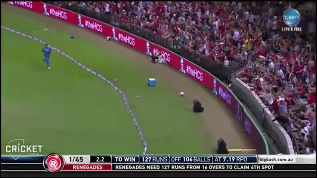 Gayle smashes 12-ball 50 in Big Bash смотреть онлайн
