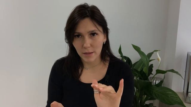 КОГДА КЛИЕНТ УМНЕЕ МАСТЕРА МАНИКЮРА. Стоит ли умничать на процедуре ? смотреть онлайн