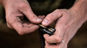 Снаряжение магазина автомата АК-74 патронами