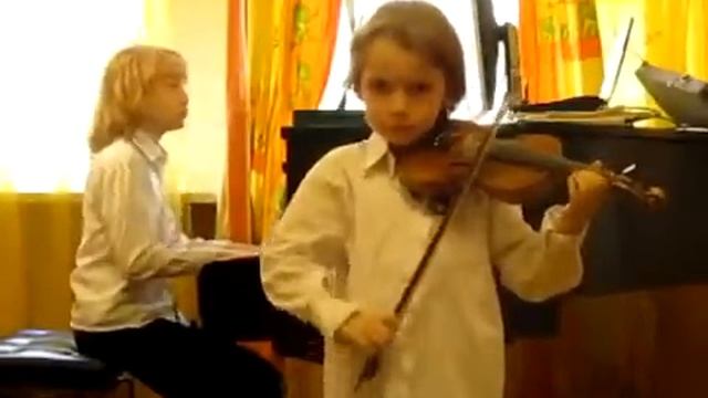 Семейный дуэт братьев Бессоновых Данила скрипка и Ваня фортепиано смотреть онлайн