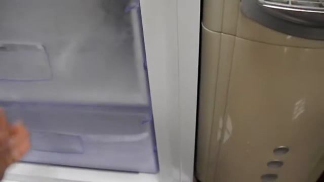 Nikon AW100 (часть 1): заливаем камеру водой