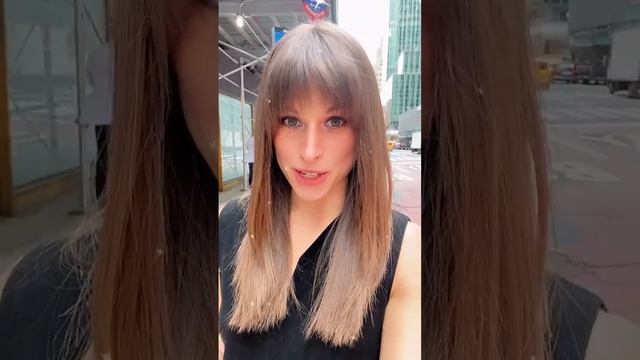 JANE BIRKIN INSPIRED HAIRSTYLE #janebirkin #straighthair #nychairstylist #nychair #hair #haircut смотреть онлайн