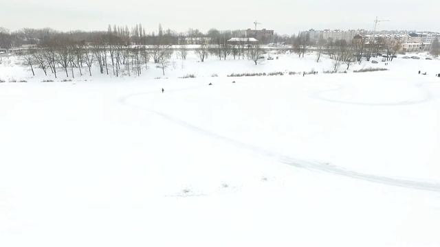 Картинг на льду смотреть онлайн