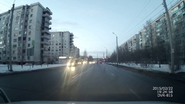 ЛУАЗ и сбежавшее колесо смотреть онлайн