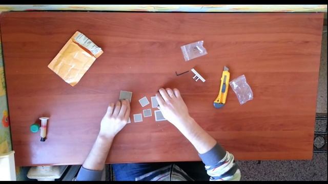 Посылка с 10-тью BGA трафаретами и держателем. смотреть онлайн