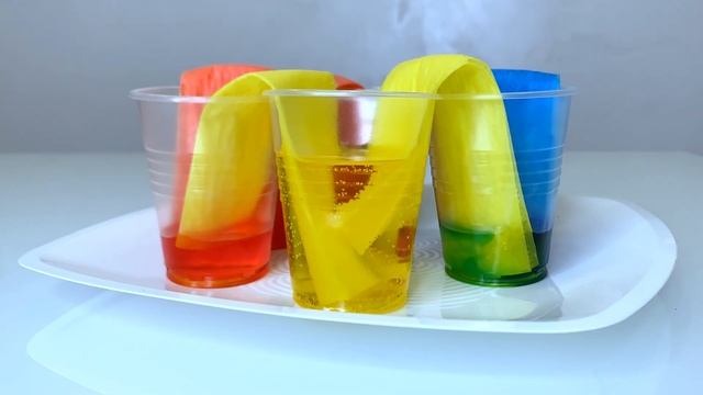 Как смешивать цвета? Изучение цветового круга. Опыт для детей Шагающая вода смотреть онлайн