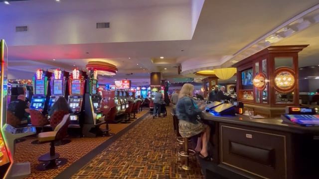 Golden Nugget Las Vegas Full Tour - 2023 смотреть онлайн
