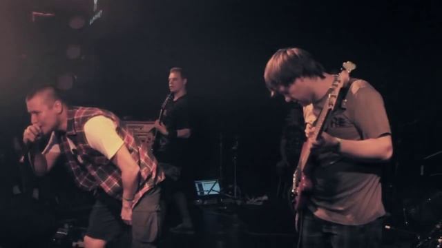 DE SANGRE Мгновения осени (live on BTZ 12.10.2013) смотреть онлайн