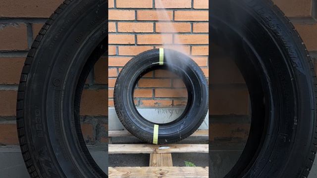 Почему резина становится рыжей - Очищаем шины правильно