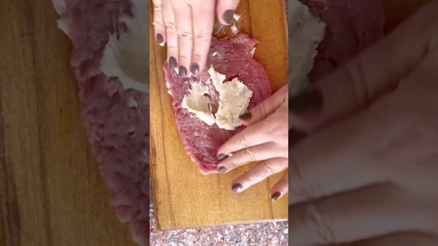 Что приготовить из свинины. Отбивные с хреном и плавленым сыром. Очень вкусно! смотреть онлайн