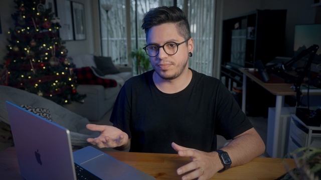 O Novo MacBook Pro M1 Max é Bom Pra Edição de Vídeos? Review em Português смотреть онлайн
