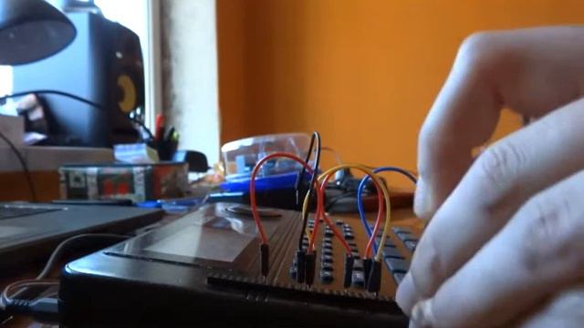 Alesis SR-16 circuit bend смотреть онлайн