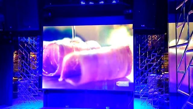 #LEDТехнология установила светодиодный экран для сцены клубного ресторана DUPLEX в Тюмени. смотреть онлайн