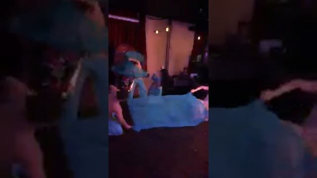 Выступление в ресторане Madman .(360p)(1).mp4
Москва