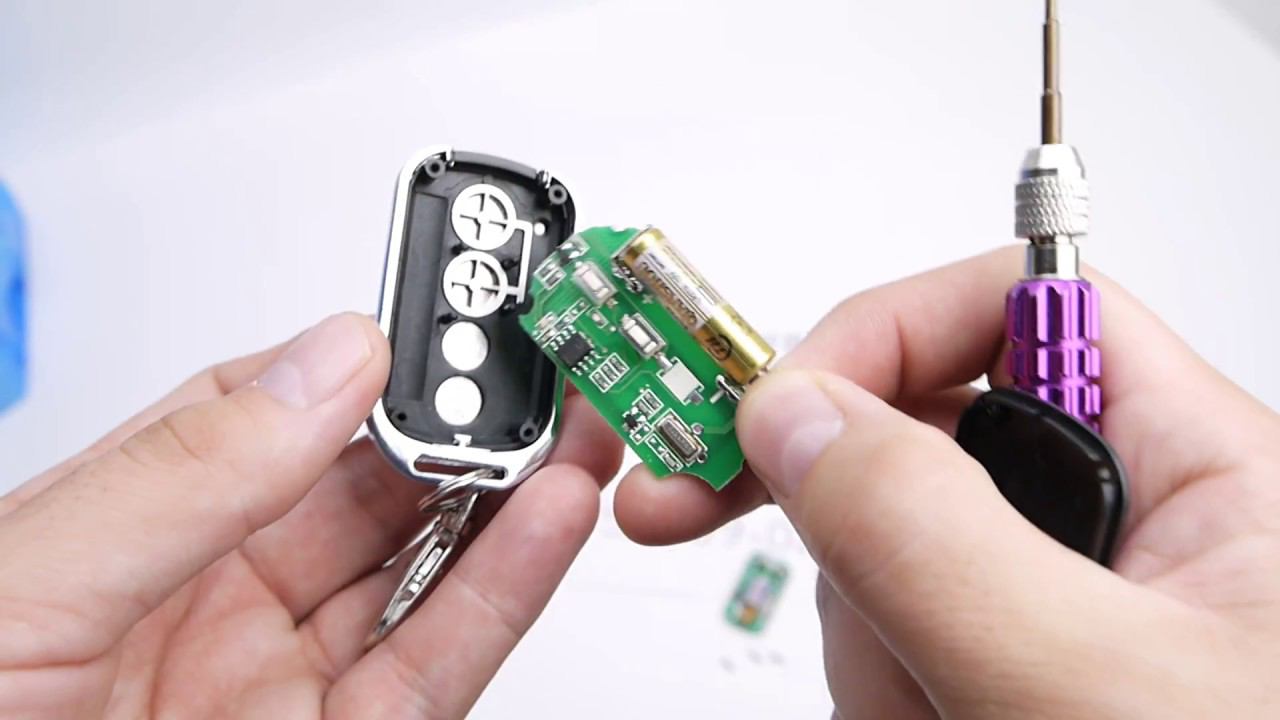 IL-100 Смотрю какая батарейка в пультах Ironlogic, Yli, Tantos смотреть онлайн