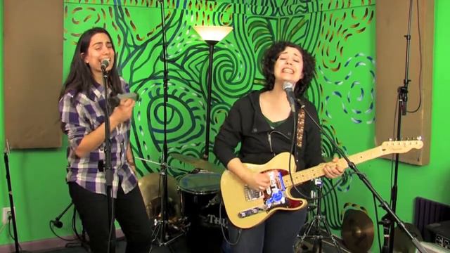 BERN & THE BRIGHTS: "Starchild" смотреть онлайн