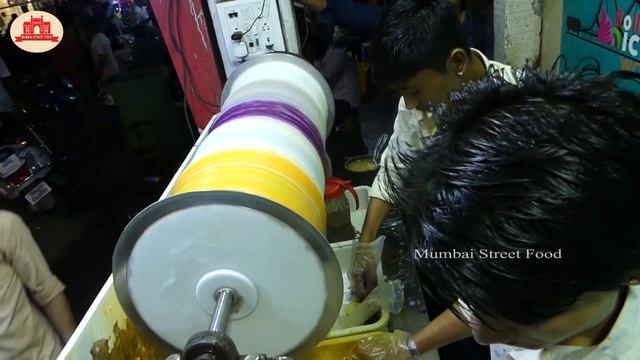Amazing ROLLER COASTER NATURAL FRUIT ICE CREAM Making | Mumbai Street Food смотреть онлайн