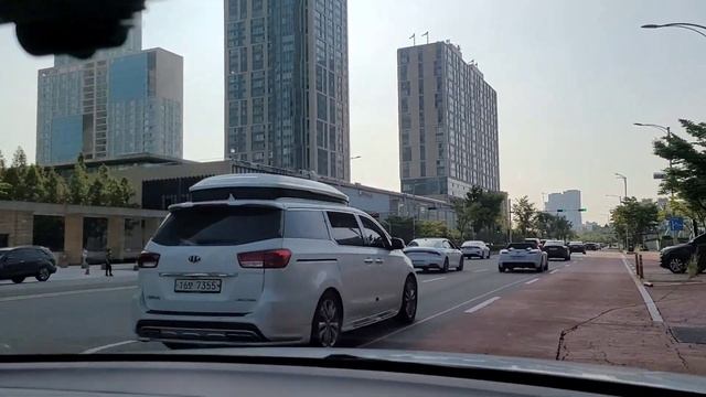 21.08.23 Kia EV 6 charging next to Ioniq, look inside Chevrolet Bolt EV #Ioniq5#Kia#EV6#Bolt смотреть онлайн
