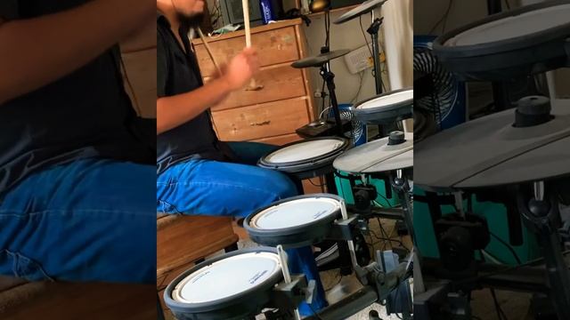 La Camisa Negra - Juanes - drum cover смотреть онлайн