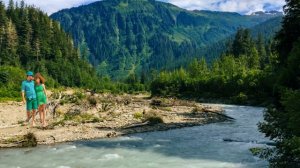 АХ, ДЕРЕВНЯ ,ДЕРЕВЕНЬКА -  слова музыка исполняет частушки  - Николай Ананьев(гармонь)