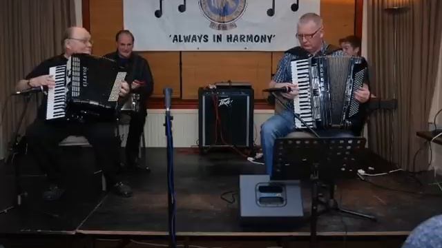 Rookie & Stookie смотреть онлайн