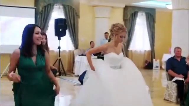 Свадебный танец - хореограф Алина Ренатова смотреть онлайн