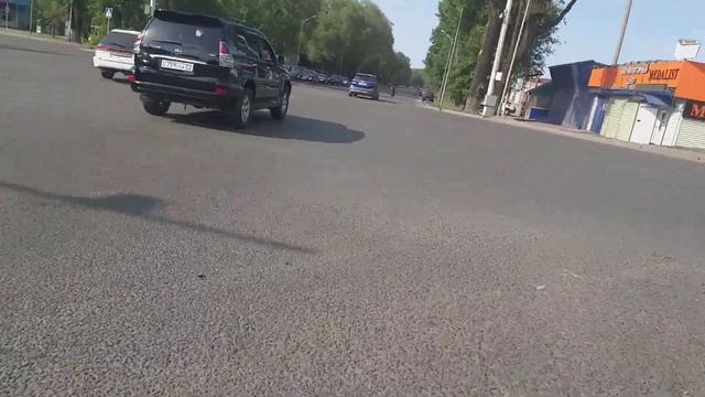 Прогулка на велосипеде через весь город Алматы. Часть 7. Хорошая тренировка. 10 июня 2023 год. смотреть онлайн