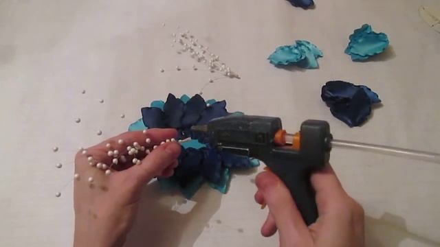 Цветок из ткани к празднику своими руками. Мастер класс Елены Шевченко.