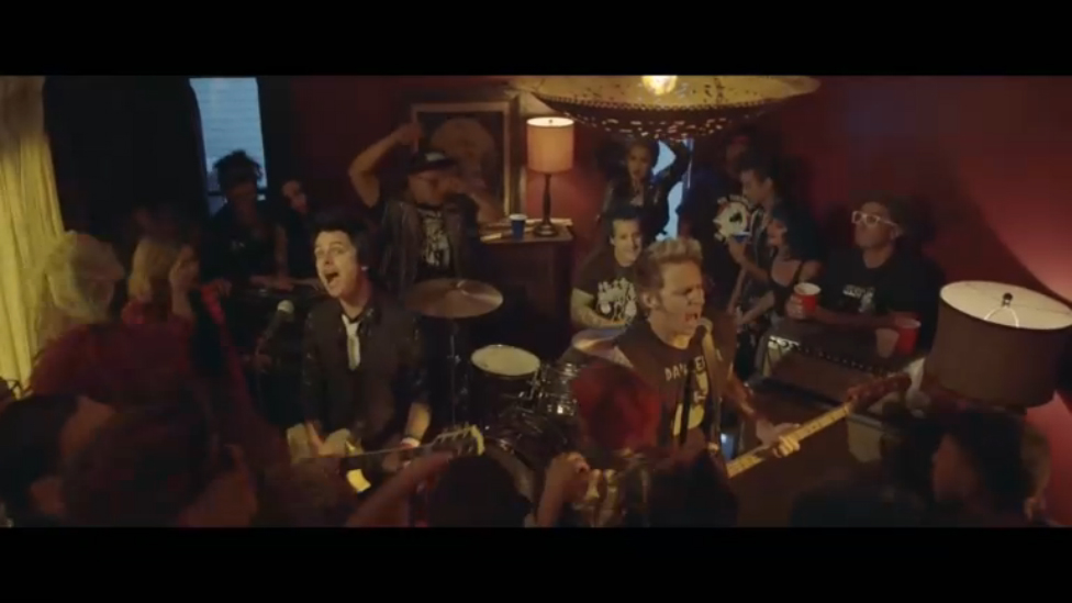 Green Day - Bang Bang смотреть онлайн