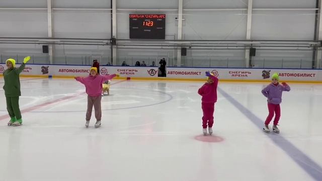 Vlog / Спектакль на льду / Падения и взлеты / сказка : Белоснежка и гномы / смотреть онлайн