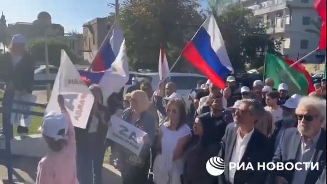 Массовая акция в поддержку РФ прошла в ливанском городе Сайда смотреть онлайн