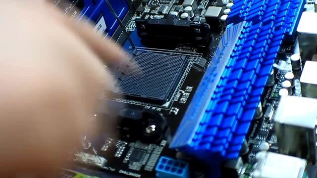 How To Install The AMD FX-4100 Processor