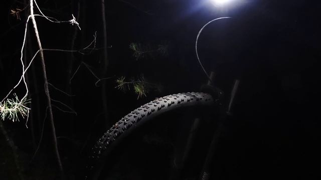 Велофара fenix bc30 v2.0 да будет свет. смотреть онлайн