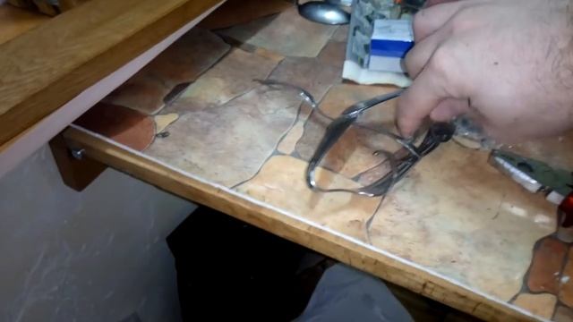 Человек из вилок ложек 2 смотреть онлайн