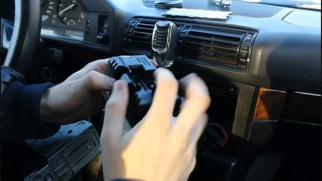 Как снять бортовой компьютер BMW E34. смотреть онлайн
