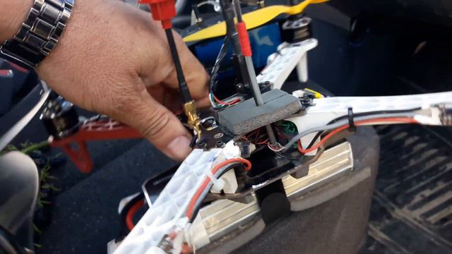 F330 квадрокоптер 30 минут полета . смотреть онлайн