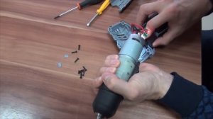 Дрель аккумуляторная Интерскол ДА 12 ЭР - 02 Вскрытие