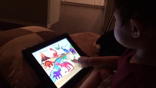 Buzzle - Great Educational App - Ethan almost beat the whole game! [Future gamer @17 months old] смотреть онлайн