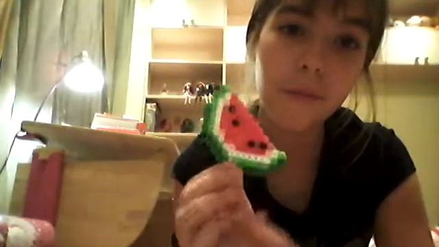 Мои поделки из термомозайки и половинчатый стив из майнкрафта смотреть онлайн