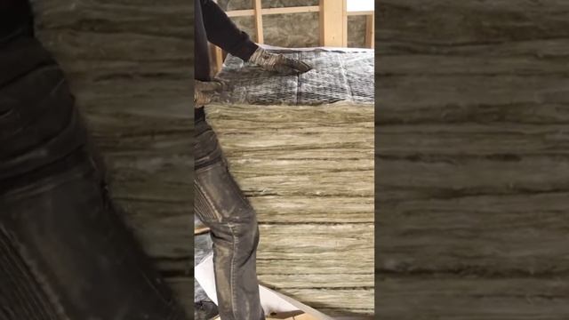 Утепляем пол по лагам с помощью URSA TERRA смотреть онлайн