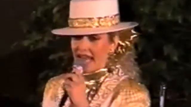 MULE SKINNER BLUES - STELLA PARTON LIVE IN NASHVILLE смотреть онлайн