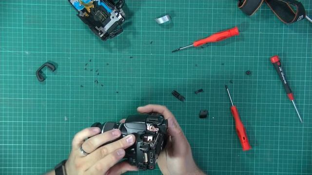 Sony Alpha 55 Zerlegen 2 смотреть онлайн