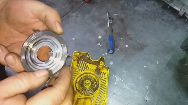 Ремонт кикстартера на бензопиле Чемпион смотреть онлайн