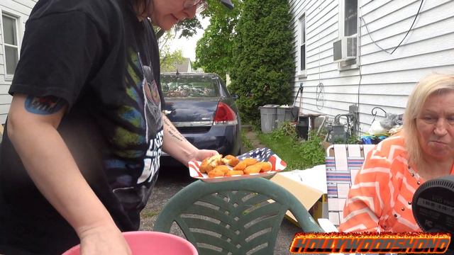 HollywoodShono Tests out the Ninja Air Fryer and WOW Blue Yeti, Beth - Saturday May 15th daily Vlo смотреть онлайн