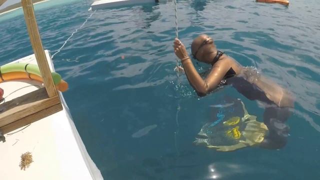 Bianca world travel (Bahamas) Dean's blue hole freediving training for vertical Blue 2017 смотреть онлайн