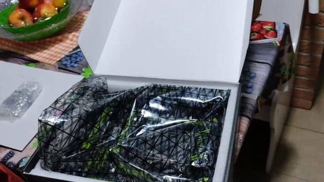 Huananzhi X79 - Unboxing смотреть онлайн