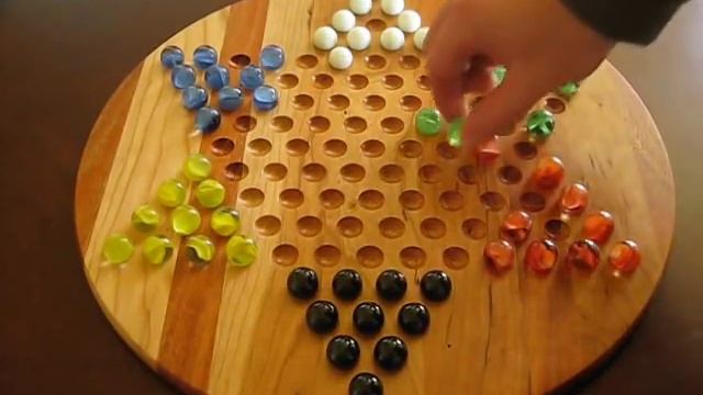 Chinese Checkers - How to Play смотреть онлайн