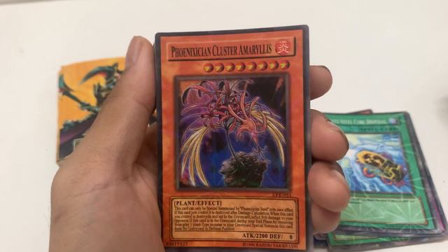Yu-Gi-Oh! Fake Dark Paladin Card Unboxing смотреть онлайн
