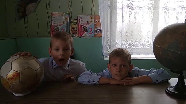 Ярослав Фомичев и Максим Алехин подслушали разговор школьного инвентаря))) смотреть онлайн