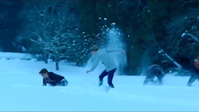 Шерил провалилась под лёд смотреть онлайн